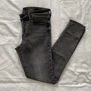 ABERCROMBIE JEANS